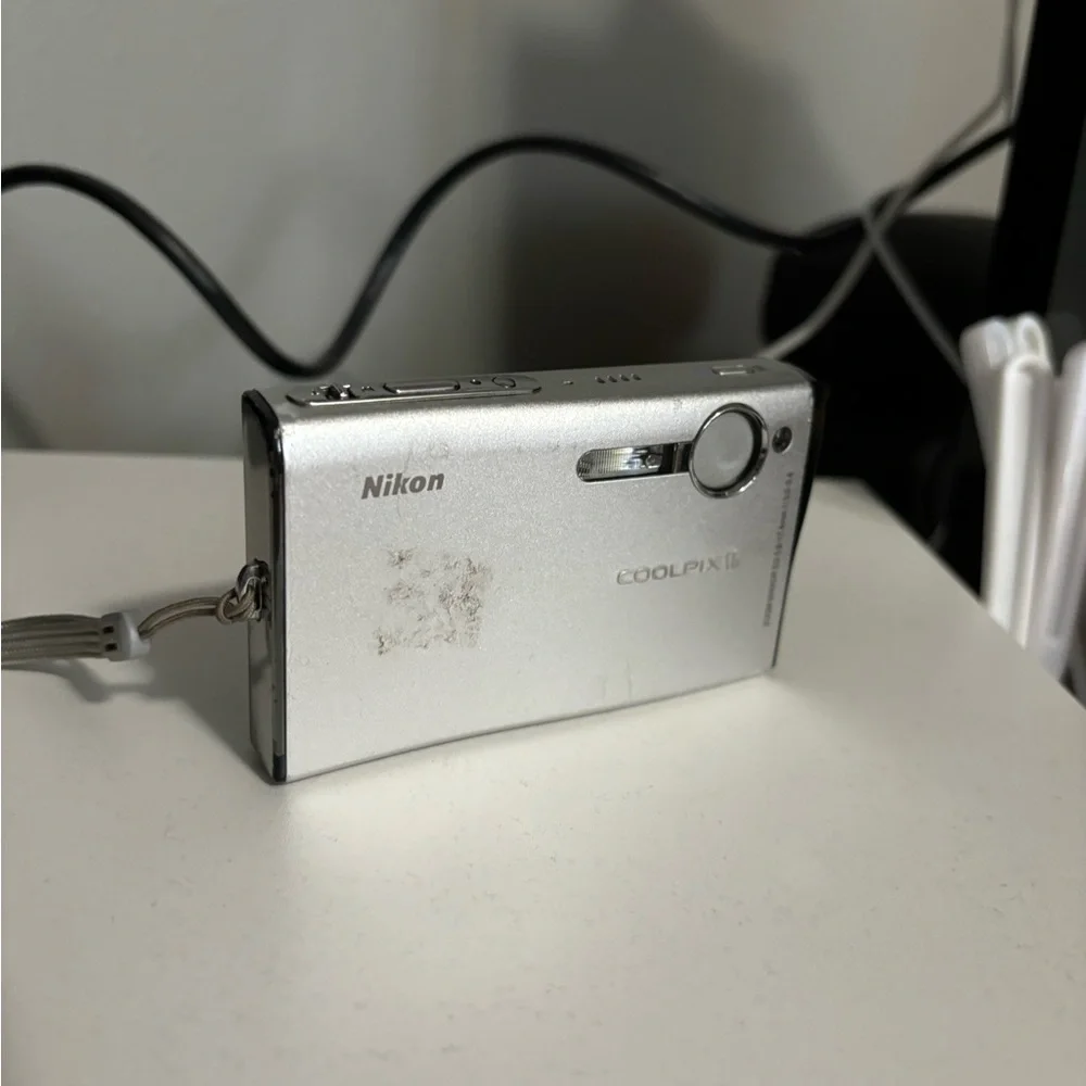 Nikon coolpix s6